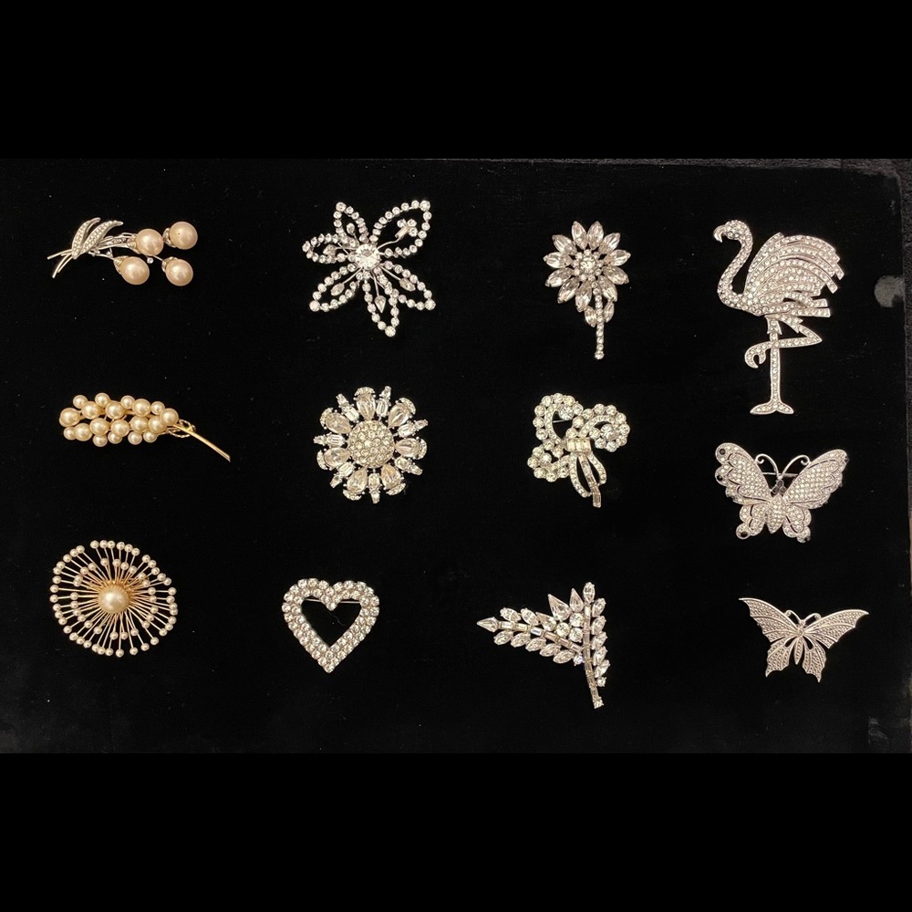Vintage costume pins 12 Items